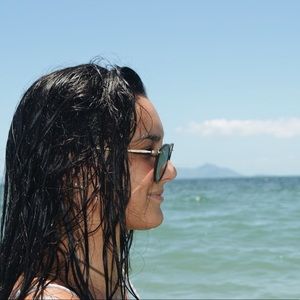 Meet your Posher, Madeline